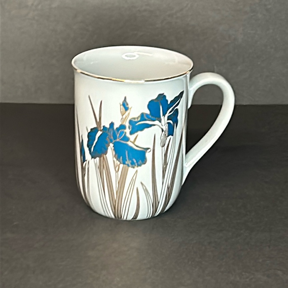 Vintage Otagiri Royal Iris Coffee Tea Cup Mug Blue Gray Gold Trim Floral 10oz